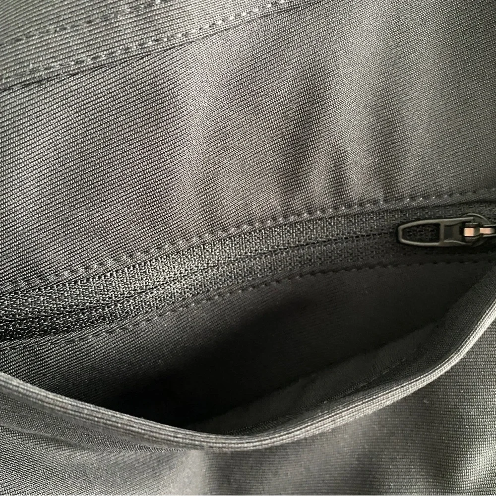 Lululemon ABC Classic-Fit Pant Warpstreme - Picture 6 of 7